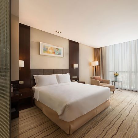 Holiday Inn Taicang City Centre By Ihg Екстериор снимка