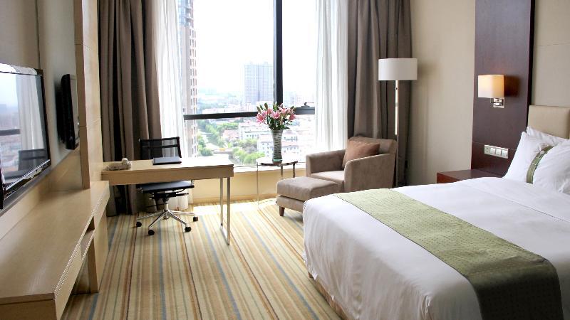 Holiday Inn Taicang City Centre By Ihg Екстериор снимка